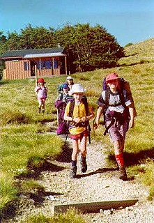 Children leaving Bushline Hut, NLNP. Photo: Peter Smith