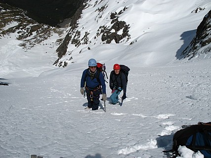 Furtherupthe Hopeless Couloir
Photo:&nbsp;'2007 Oct 27 11:22'
Original size:&nbsp;640 x 480; 85 kB
Filename:&nbsp;'furtheruptheHopelessCouloir'