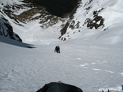 Startingupthe Hopeless Couloir
Photo:&nbsp;'2007 Oct 27 11:20'
Original size:&nbsp;640 x 480; 84 kB
Filename:&nbsp;'startinguptheHopelessCouloir'