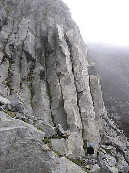 05 Getting_to_the_top_of_Left_Of_Nostril.jpg: 600x800, 49k (2014 Jul 21 06:35)