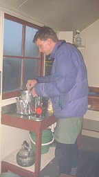 DSC01015.jpg: 360x640, 86k (2014 Jul 21 06:38)