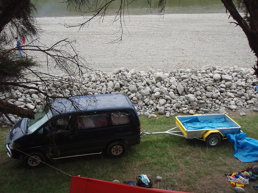 click on the photo to download the original image

2011-03-05 17.38.23 P3050022 Sian