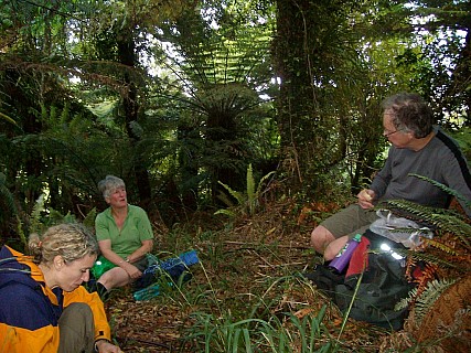 Morning tea
Photo:&nbsp;'2012 Jan 14 10:47'
Original size:&nbsp;1,024 x 768; 301 kB
Filename:&nbsp;'Morning_tea'