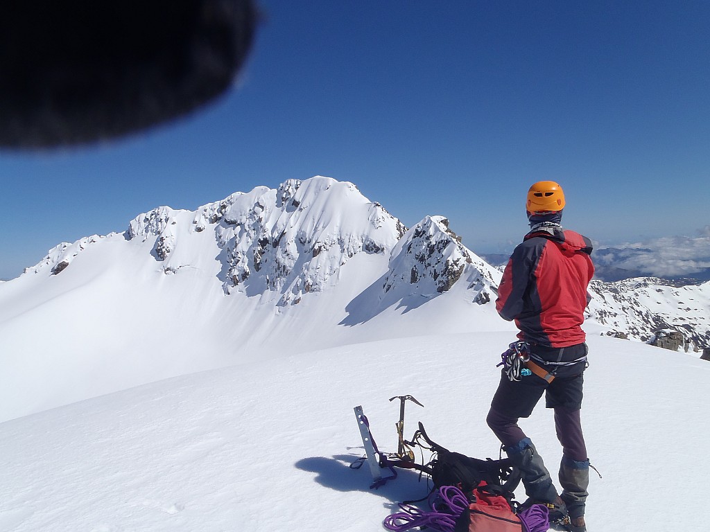 click on the photo to download the original image

PB080016