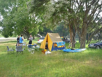 2012-12-01 17.17.36 P1040377 Simon - Morison Bush - campsite.jpeg: 4000x3000, 6860k (2014 Jul 21 06:53)