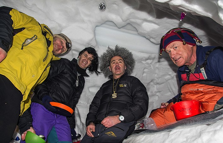 Fun in the snow cave
Photo:&nbsp;Andre Lazelle
Original size:&nbsp;1,108 x 713; 665 kB
Filename:&nbsp;'HCL-TTC-Andre Lazelle-Fun in the snow cave'