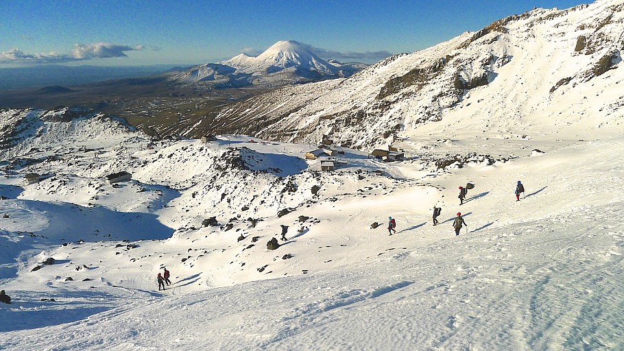 Heading back to the Tararua Lodge for the dinner and the avalanche awareness talk.