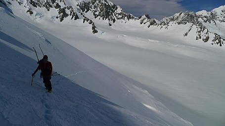 Dan cramponing up to West Hoe pass