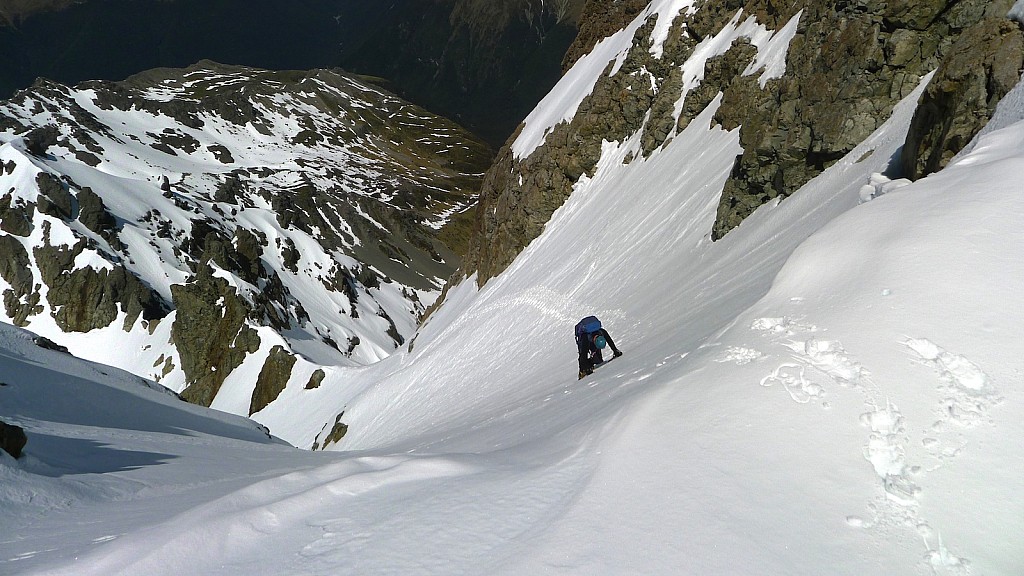 click on the photo to download the original image

P1010814