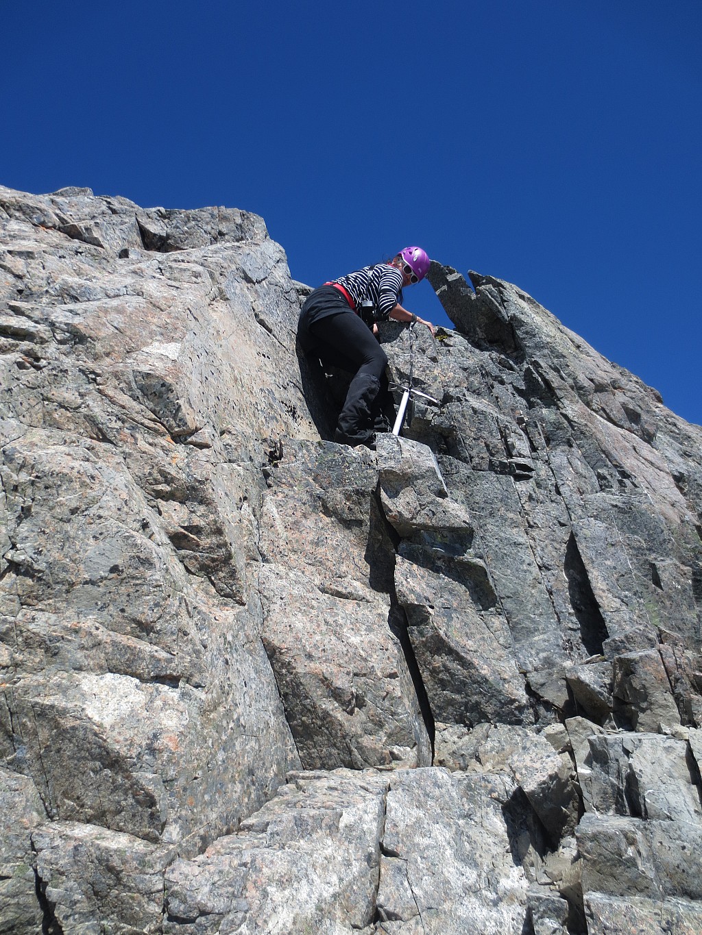 click on the photo to download the original image

15 Descending the ridge