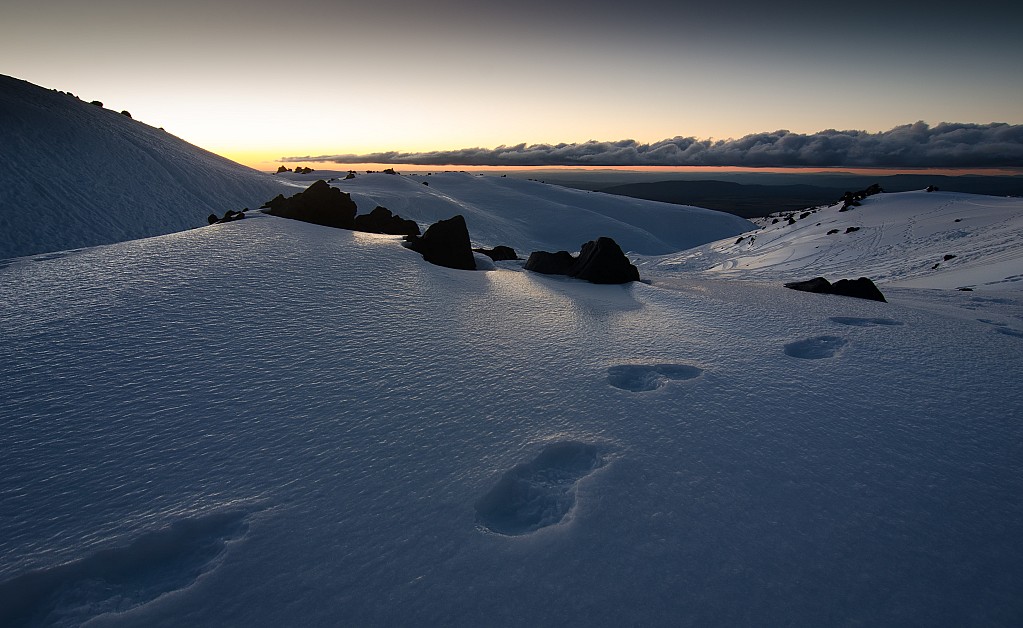 click on the photo to download the original image

ABL TararuaTC Donna Jennings Ruapehu sunset