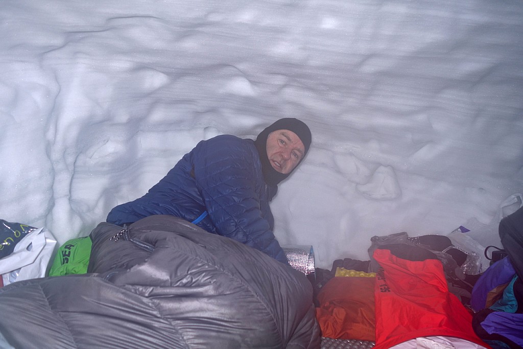 click on the photo to download the original image

snow caving 06-09-2015 DSC00136
