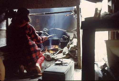 click on the photo and click again on the photo to download the original image

1975 L0246 Trish cooking dinner