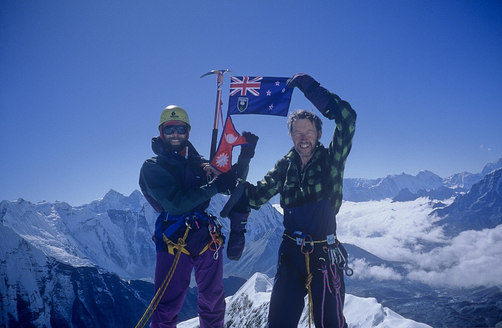 click on the photo to download the original image

1994 Ron Stutter and Ray Sansom on the summit of Imja Tse NEPAL X118a