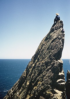 click on the photo and click again on the photo to download the original image

Titahi Bay by Foden