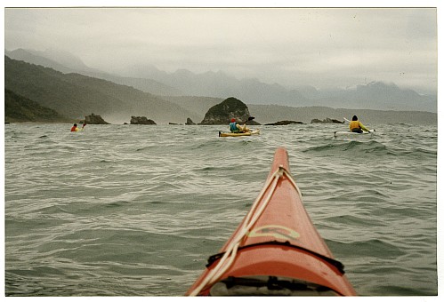 click on the photo and click again on the photo to download the original image

ttc692 Sea kayaking
