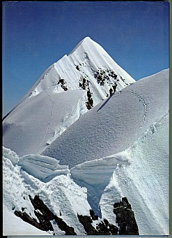 click on the photo and click again on the photo to download the original image

ttc700 Climber's tracks