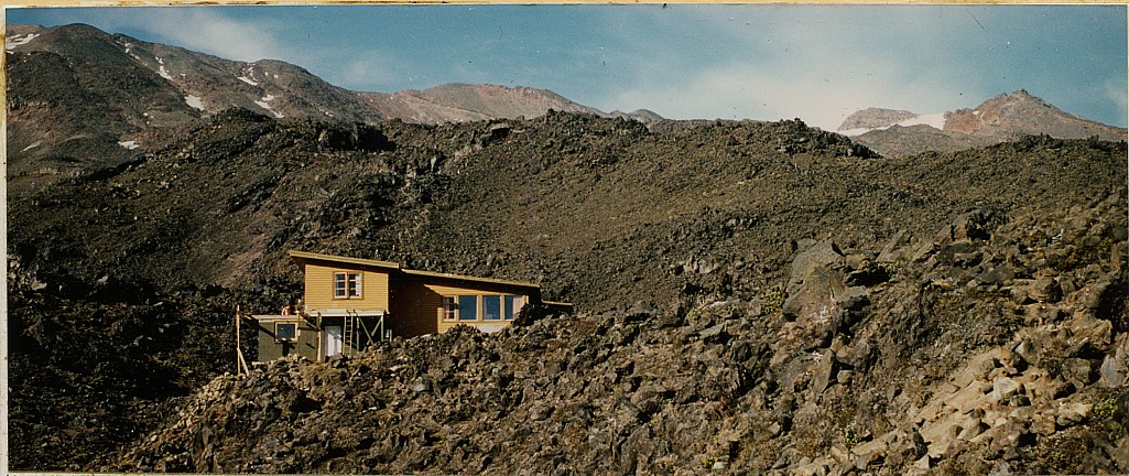 click on the photo to download the original image

ttc253 Tararua Lodge Extensions