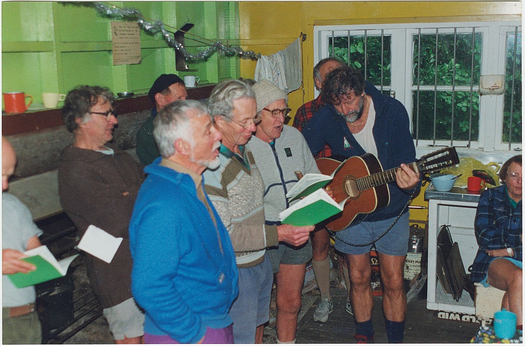 click on the photo to download the original image

ttc109 Hut singalong