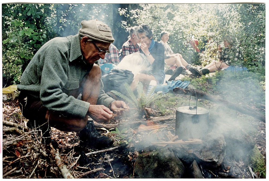 click on the photo to download the original image

ttc680 Billy boiling