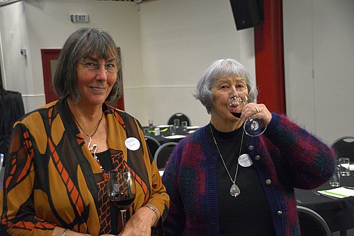 click on the photo and click again on the photo to download the original image

2019-07-06 17.50.27 DSC_2632