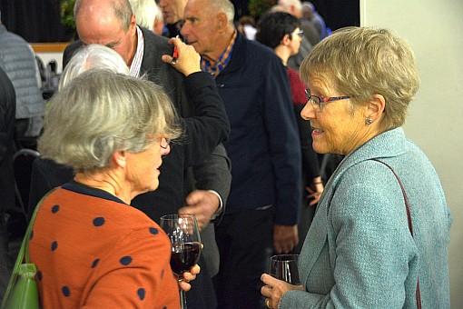 click on the photo and click again on the photo to download the original image

2019-07-06 18.27.22 DSC_2672