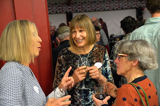 click on the photo and click again on the photo to download the original image

2019-07-06 18.36.39 DSC_2679