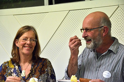 click on the photo and click again on the photo to download the original image

2019-07-06 20.54.15 DSC_2729