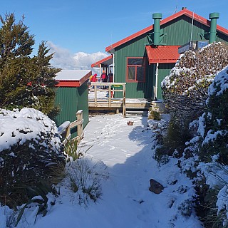 P 2 Powell Hut
Photo:&nbsp;Mike Wespel-Rose
Original size:&nbsp;3,024 x 3,024; 1,177 kB
Filename:&nbsp;'p2 Mike Wespel-Rose - Powell Hut'