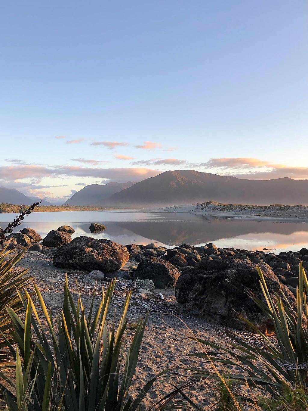 click on the photo to download the original image

BBN Tararua TC 080 The Hollyford from Martins Bay hut Janette Roberts