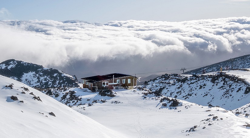 Ruapehu Tararua Lodge
Photo:&nbsp;Kobus Boshoff
Photo:&nbsp;'2023 Jul 15 10:36'
Original size:&nbsp;6,240 x 3,455; 4,055 kB
Filename:&nbsp;'ABW Tararua TC 120 Ruapehu Tararua Lodge Kobus Boshoff'
