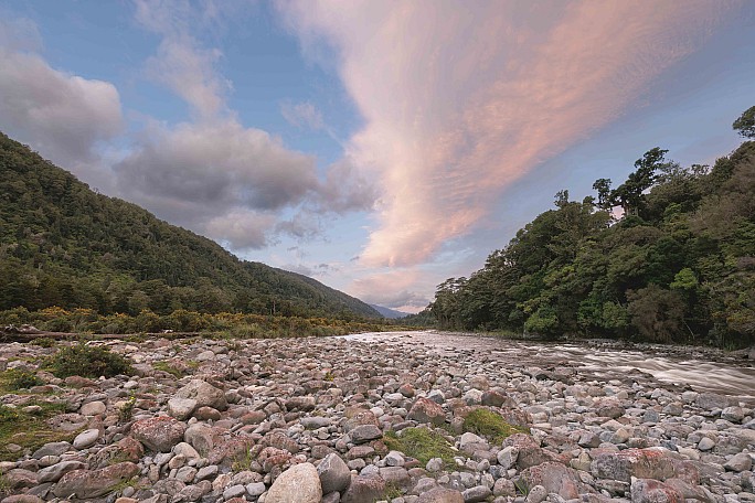 Tauwharenīkau valley in the evening
Photo:&nbsp;Jim Gibbons
Photo:&nbsp;'2022 Oct 31 19:58'
Original size:&nbsp;7,898 x 5,268; 1,521 kB
Filename:&nbsp;'BBN Tararua TC 100 Tauwharenīkau valley in the evening Jim Gibbons'