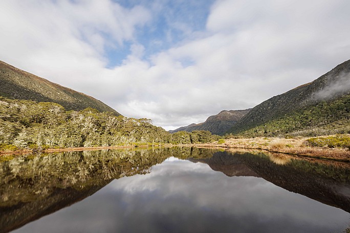 Lewis Pass tarn 3sec
Photo:&nbsp;Jim Gibbons
Photo:&nbsp;'2023 May 22 12:10'
Original size:&nbsp;8,192 x 5,464; 1,760 kB
Filename:&nbsp;'LE Tararua TC 100 Lewis Pass tarn 3sec Jim Gibbons'