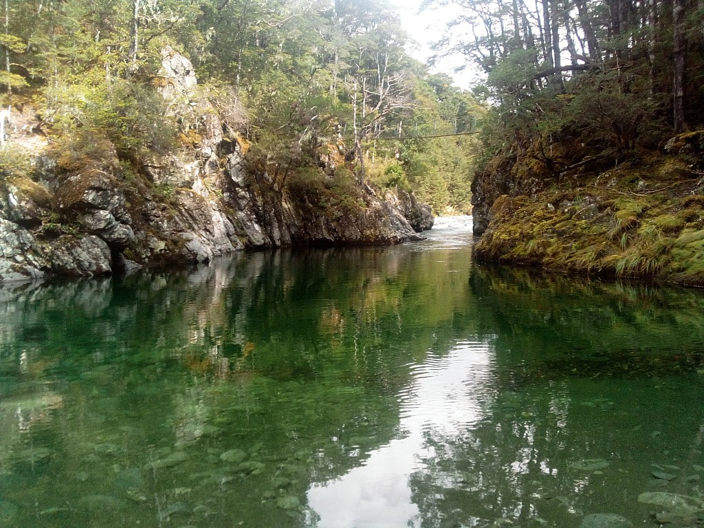 click on the photo to download the original image

BBW Tararua TC 170 Nina River swimming hole Paul Bruce