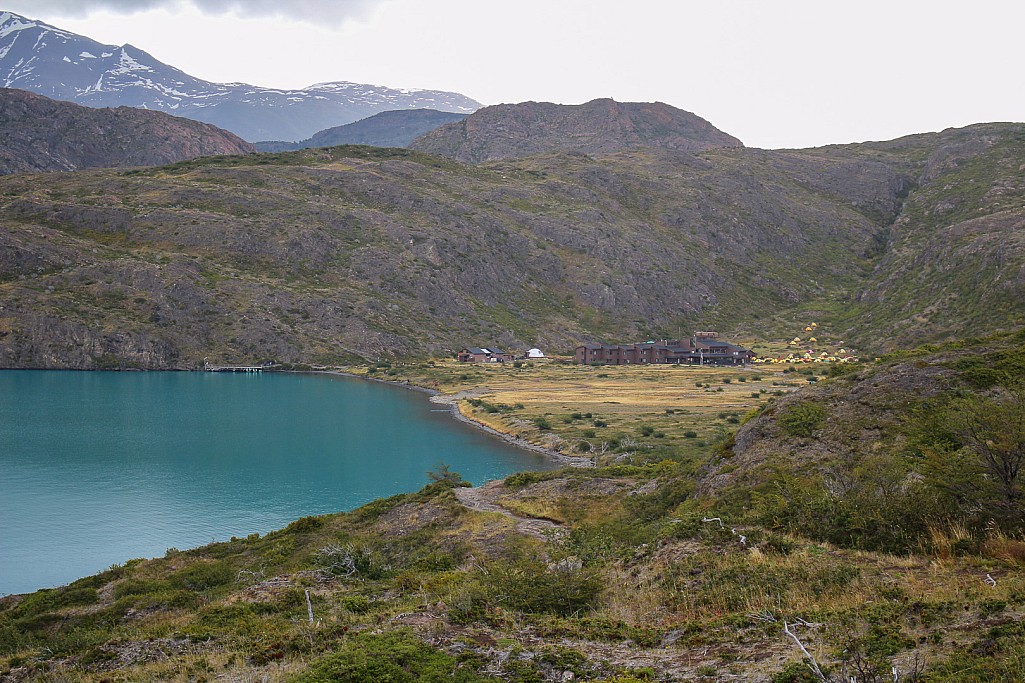 click on the photo to download the original image

2024-03-27 16.02.38 Refugio Paine Grande Sam