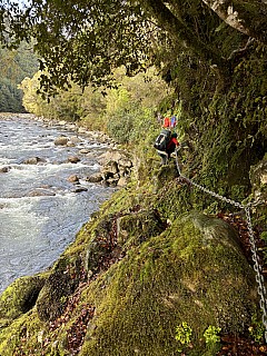 John negotiating the chain above Karamea River
Photo:&nbsp;Janette
Original size:&nbsp;4,284 x 5,712; 8,231 kB
Filename:&nbsp;'IMG_7935 Janette - John negotiating the chain above Karamea River'