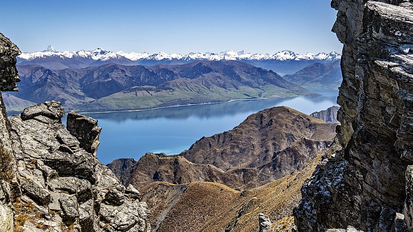 View Over Lake Hāwea 
Photo:&nbsp;Kobus Boshoff
Original size:&nbsp;6,240 x 3,512; 4,172 kB
Filename:&nbsp;'ABN Tararua TC Kobus Boshoff View Over Lake Hāwea '