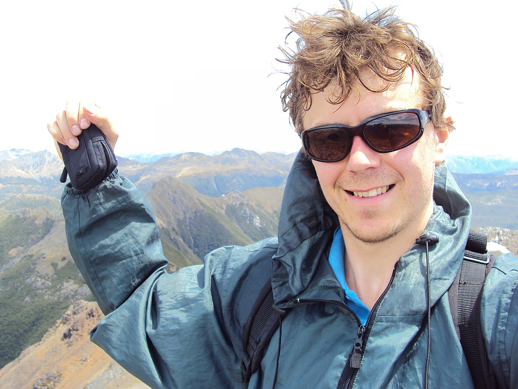 click on the photo to download the original image

4 CobbFeb 2009