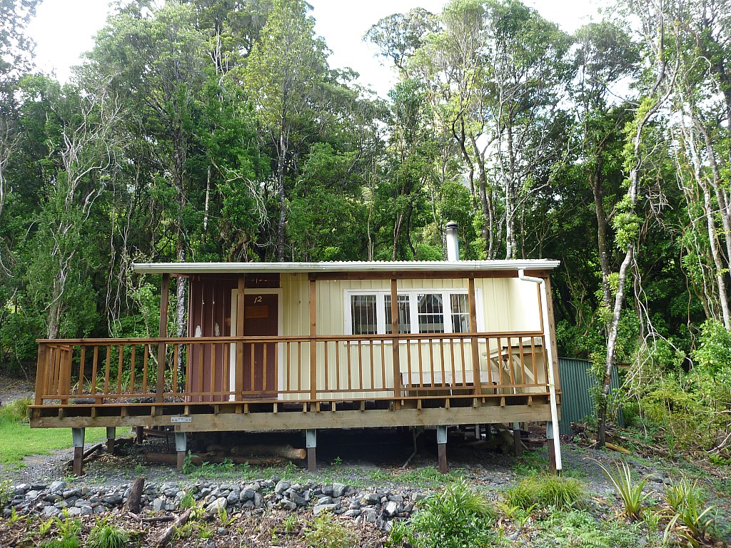 click on the photo to download the original image

2010-01-04 10.00.19 P1000599 Simon