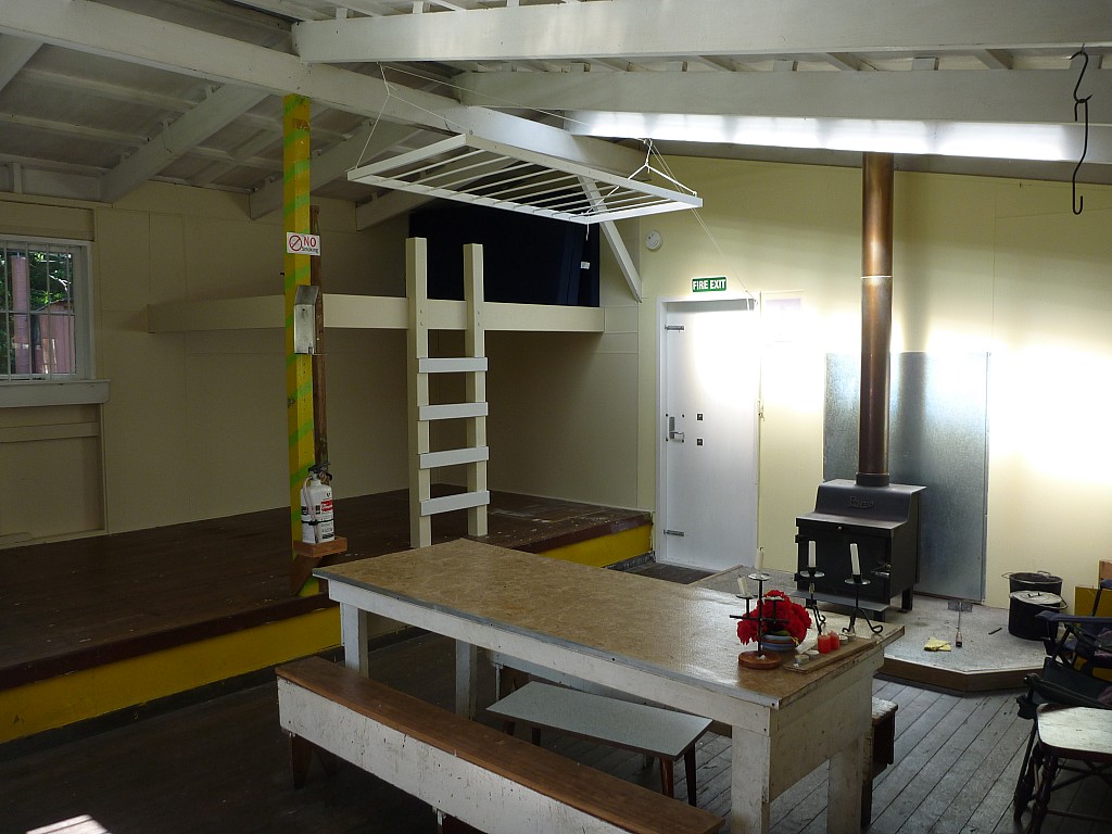 click on the photo to download the original image

2010-01-04 10.22.59 P1000603 Simon