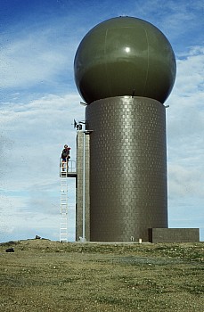 Meterological Radar, Outlook Hill, photograph by Barbara Mitcalfe