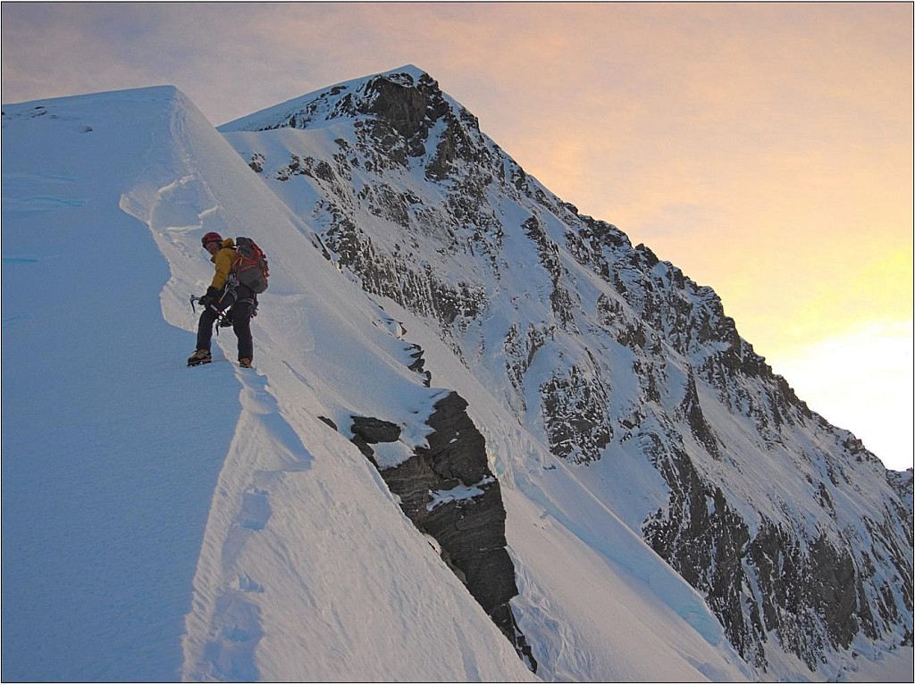 click on the photo to download the original image

Asp2