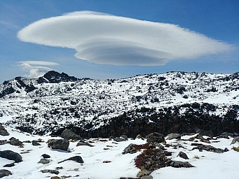 20191026_125255 Hogsback from flat ridge.jpg: 4160x3120, 5505k (2021 Jan 18 22:17)