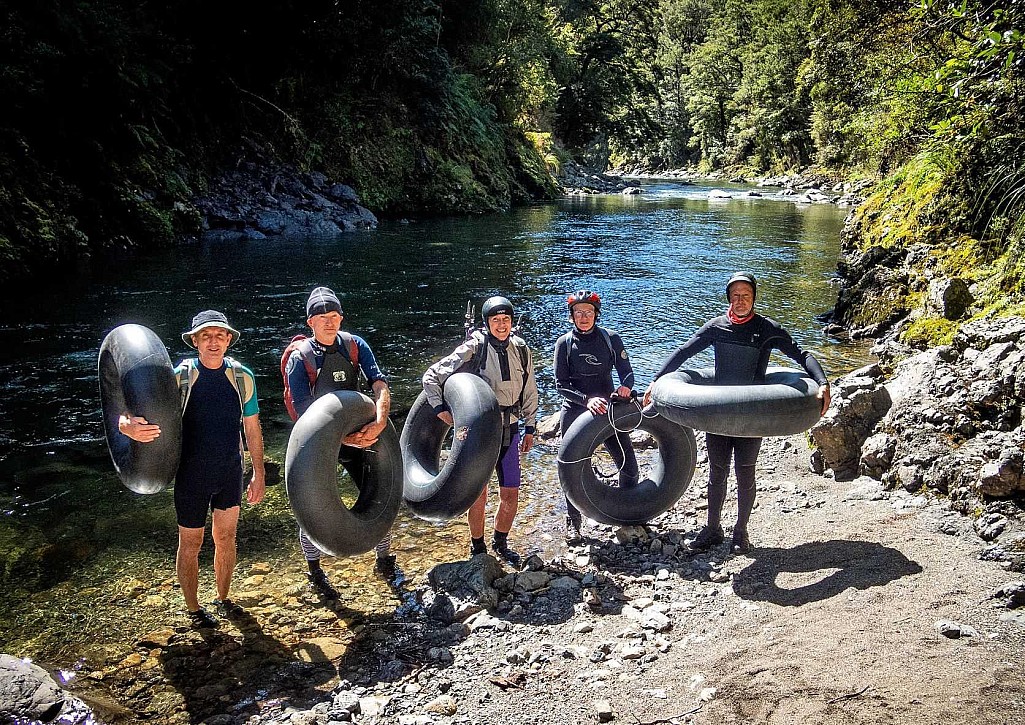 click on the photo to download the original image

Ruamahunga2