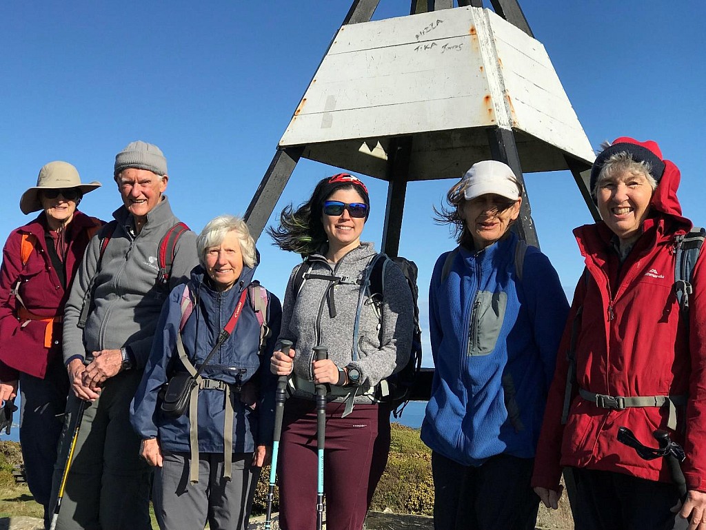 click on the photo to download the original image

Oakleigh1