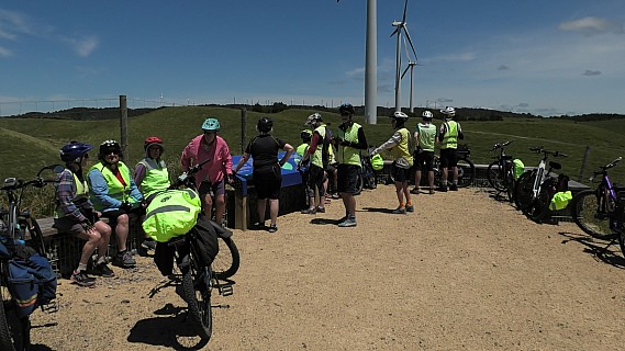 S 1280093 resized
Photo:&nbsp;'2025 Dec 10 14:36'
Original size:&nbsp;4,992 x 2,808; 2,320 kB
Filename:&nbsp;'S1280093 resized'