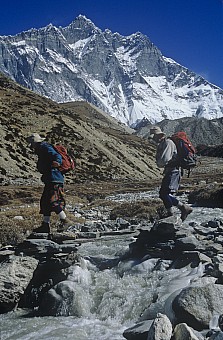 click on the photo and click again on the photo to download the original image
1994 TTC members Bea Bagent and Bill Wakelin crossing a frozen river near the Imja Tse base camp NEPAL Photo Ron Stutter X122 click on the photo and click again on the photo to download the original image
1994 TTC members Bea Bagent and Bill Wakelin crossing a frozen river near the Imja Tse base camp NEPAL Photo Ron Stutter X122