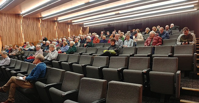click on the photo and click again on the photo to download the original image
2019-07-03 12.10.55_HDR National Library_stitch_P click on the photo and click again on the photo to download the original image
2019-07-03 12.10.55_HDR National Library_stitch_P